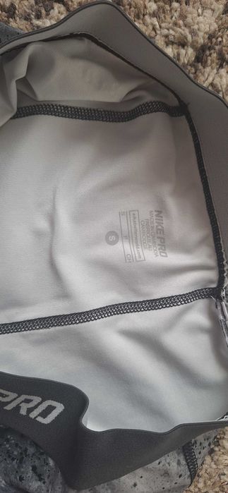 Legginsy Nike rozmiar S