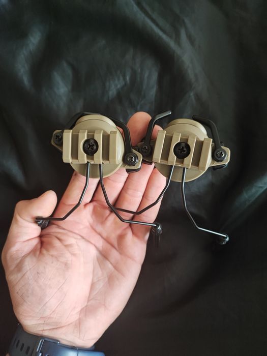 Адаптер кріплення на шолом