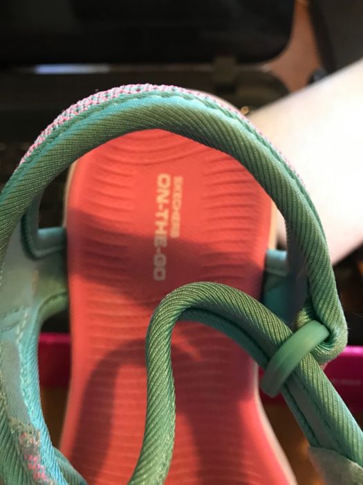 Sandálias Skechers