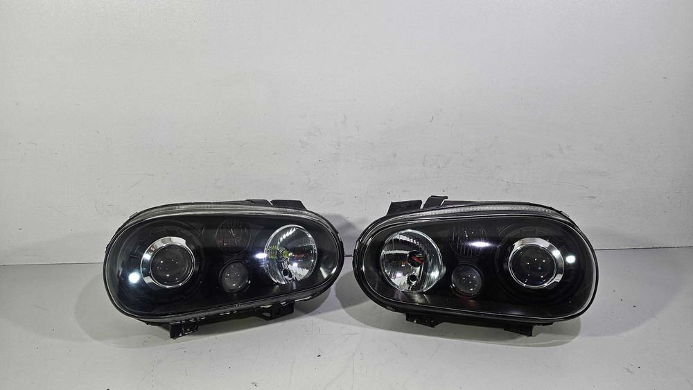 VW GOLF IV 4 Lampy przód przednie Czarne Tuning Komplet Lewa+Prawa Europa