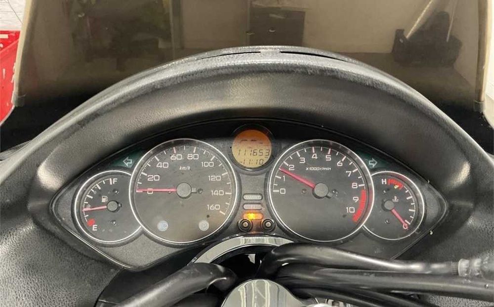 Honda Forza 250 (2005) – Scooter Potente, Confortável e Fiável aceito troca por 125cc