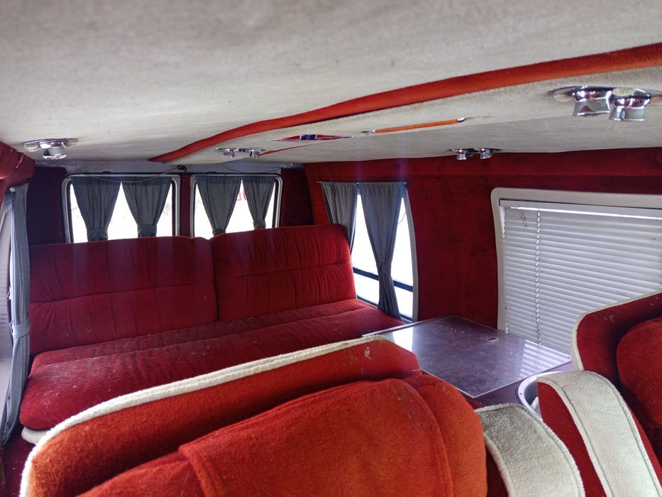 Chrysler Dodge Ram 150 3.7 B Van Salonka Kamper 1984r zabytek Okazja