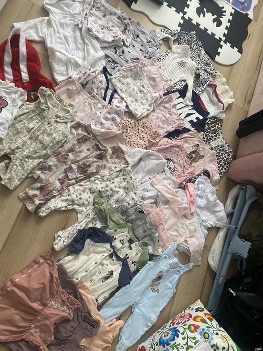 Paka ubranek niemowlecych