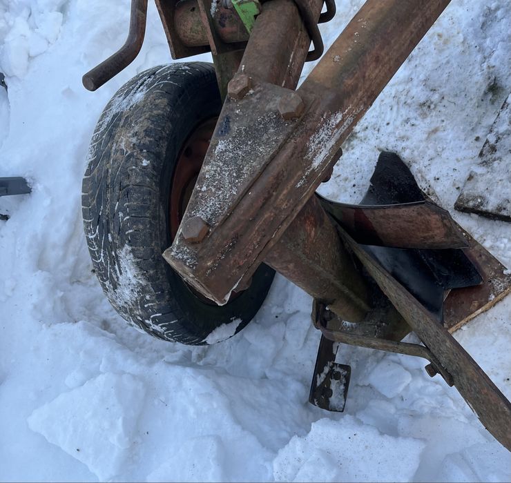 Плуг Unia Grudziadz 3/30 см