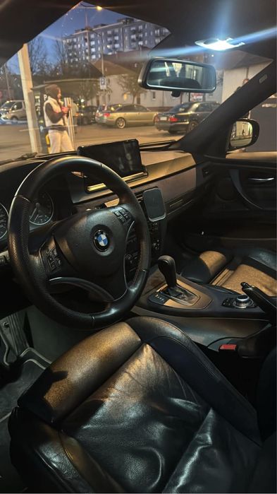 BMW E91 330XD 2006