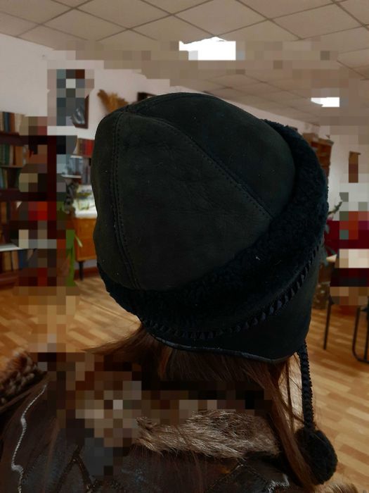 100% натуральная кожа овчина! Шапка ушанка с бубонами зимняя