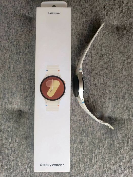 Smartwatch Samsung Galaxy 7 40mm – Kremowy   Gwarancja   Bardzo dobry