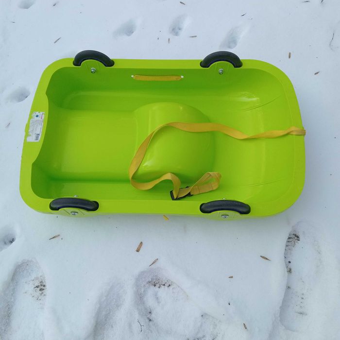 Санки колесами пластикові