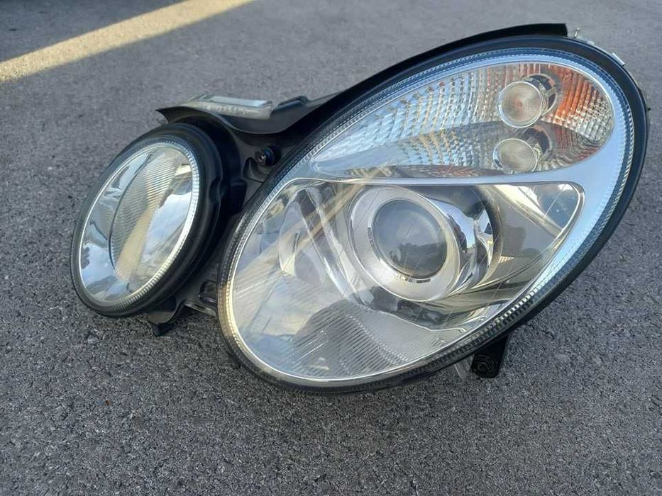 Farol Mercedes W211