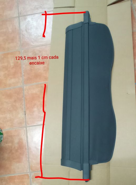 Chapeleira/cortina de mala para Ford Focus