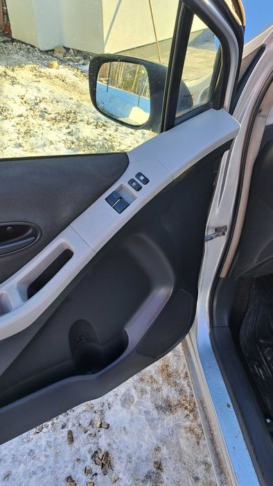 Sprzedam TOYOTA YARIS 2007 ROK