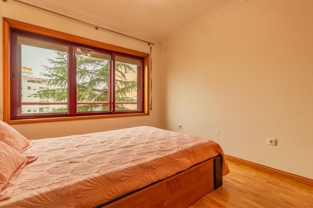 Quarto para arrendar