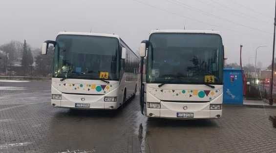 Przewóz osób,wynajem autokarów z kierowcą-58,58,20 miejsc