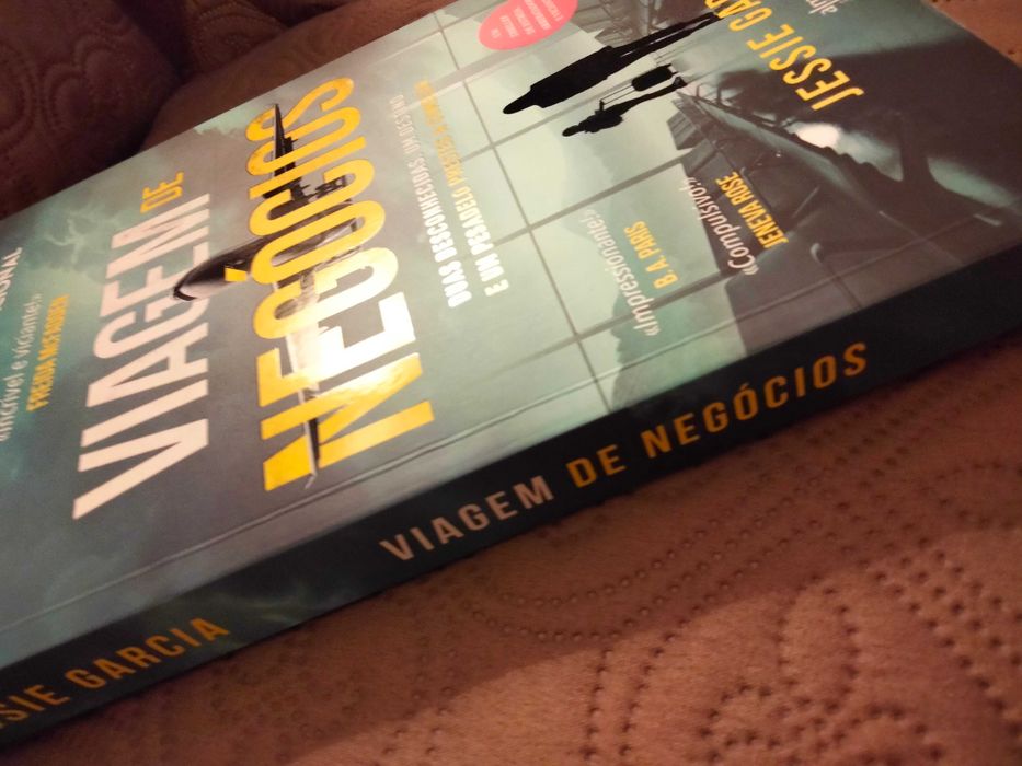 Livro Viagem de Negócios, de Jessie Garcia