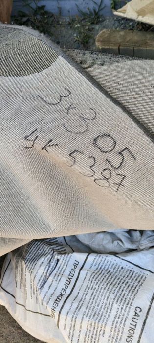 Пподам ковер с рельефным рисунком 3м на 3,05м