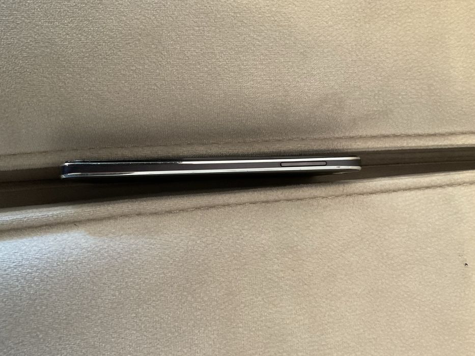 Alcatel OneTouch Idol 3 smartphone