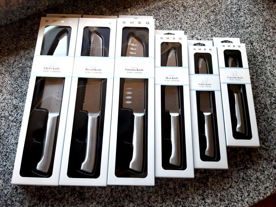 Conjunto de facas SMEG NOVO (original)
