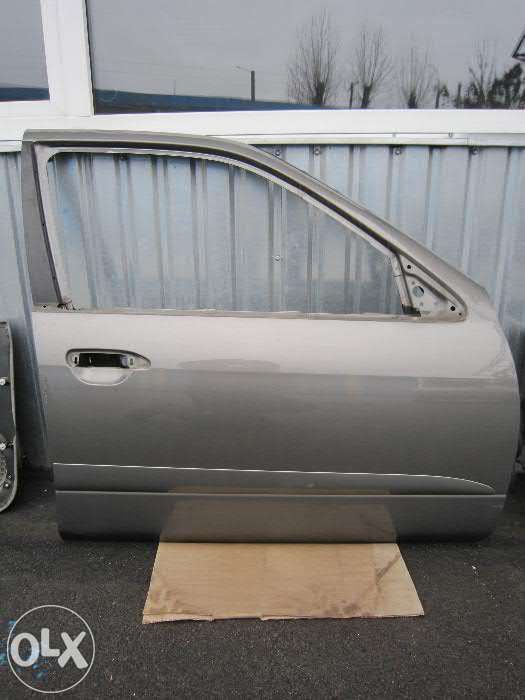 Дверь Nissan Primera P11 рейстал Ниссан Примера П11 2000 г.в. седан