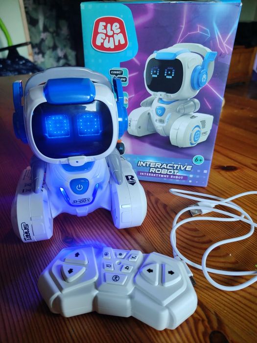 Interaktywny robot Ele Fun
