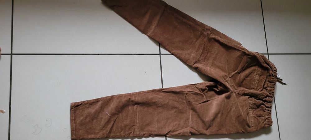 Spodnie sztruksowe damskie