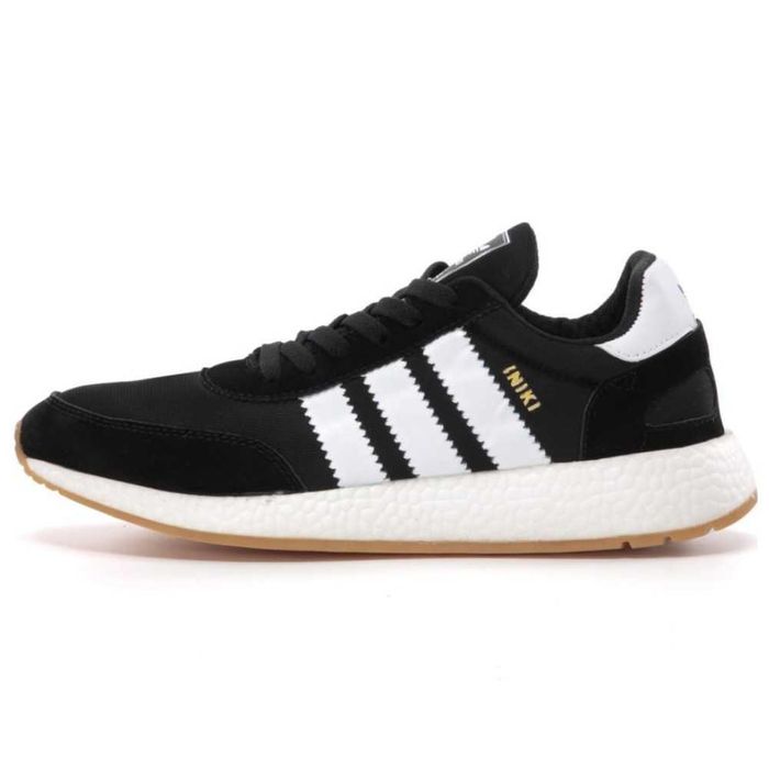 Мужские / женские кроссовки Adidas Iniki Black White адидас иники черно-белые чоловічі / жіночі кросівки адідас ініки чорно-білі