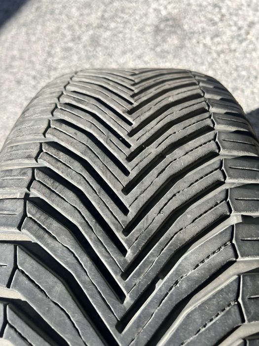 225/50/18 Michelin 4 pneus