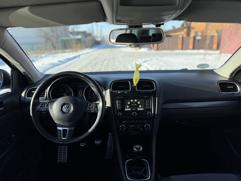 Volkswagen Golf з Німеччини вже Розмитнений