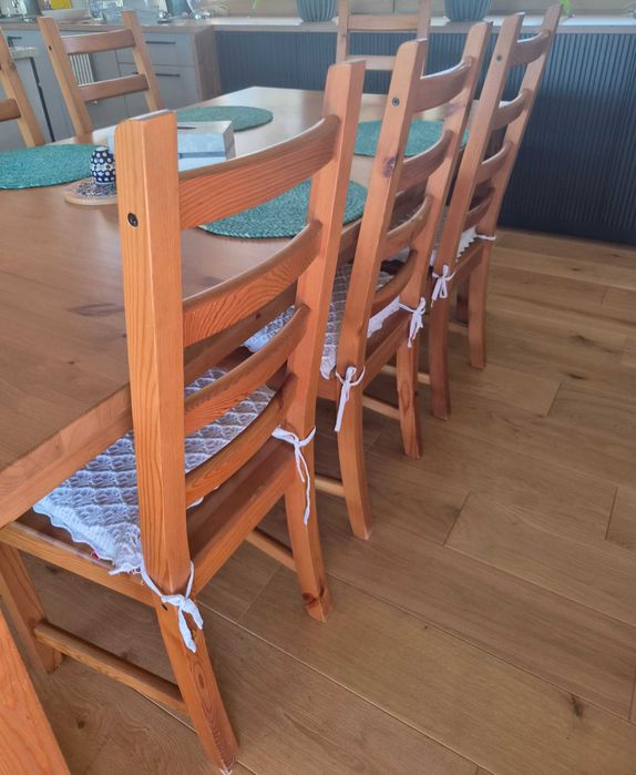 Sprzedam stół z 7 krzesłami IKEA