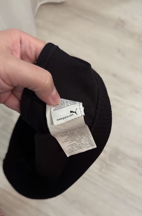 Топ puma чорного кольру виідеальному стані М