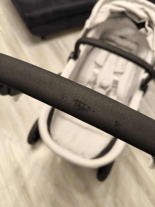 Wózek Cybex Eos Basic 2w1 + Fotelik Aton B2 i-Size + Leżaczek kąpielowy gratis
