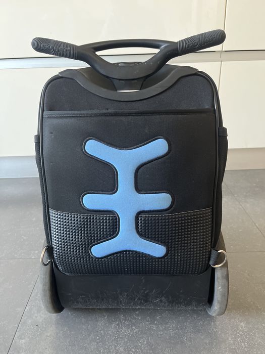 Mochila Nikidom rodas grandes