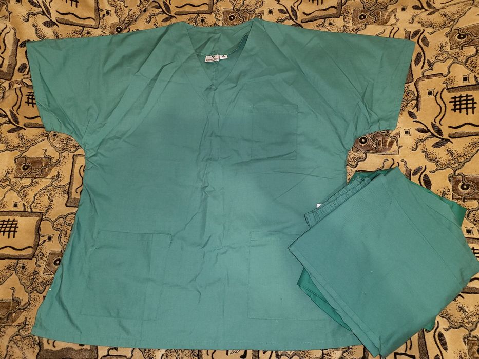 Медичний костюм бірюзовий габардин 100% поліестер