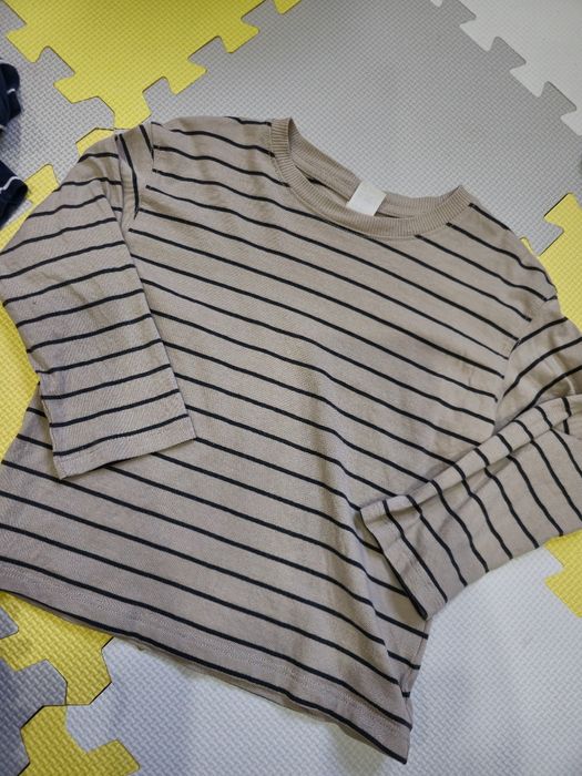 Koszulka z dlugim rękawem h&m 104 . Nigdy nie noszona