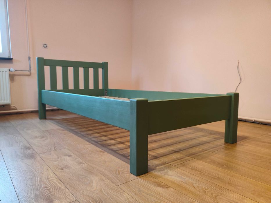 Nowe sosnowe łóżko drewniane 90x200 malowane