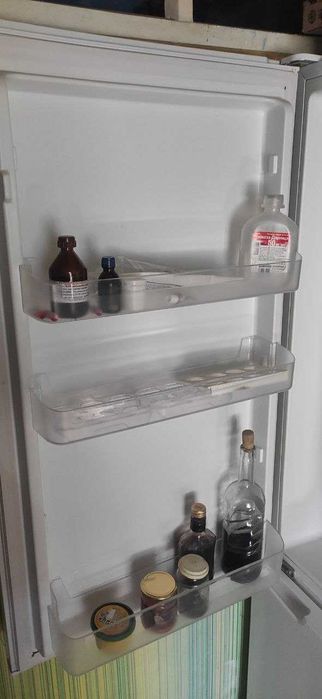 Продам холодильник Hisense у гарному стані.