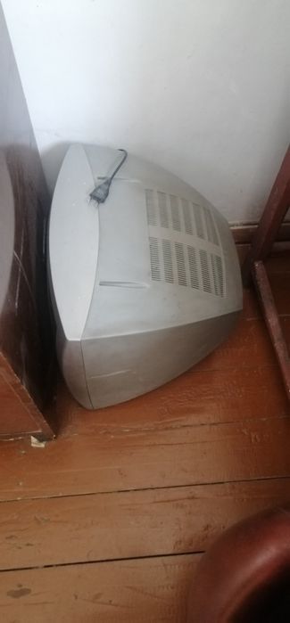 Продам телевизор реинфорд