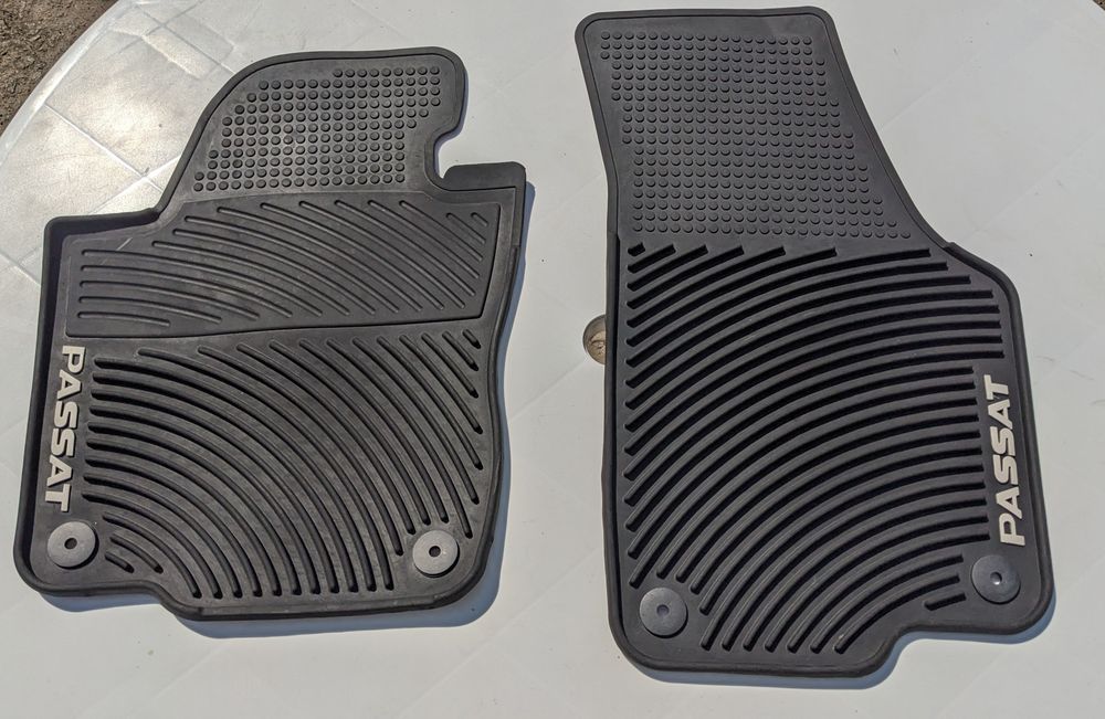 Оригинальные  коврики VW Golf 6