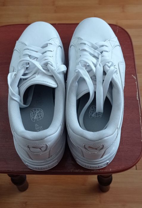 Жіночі кросівки Puma оригінальні, розмір 40,5
