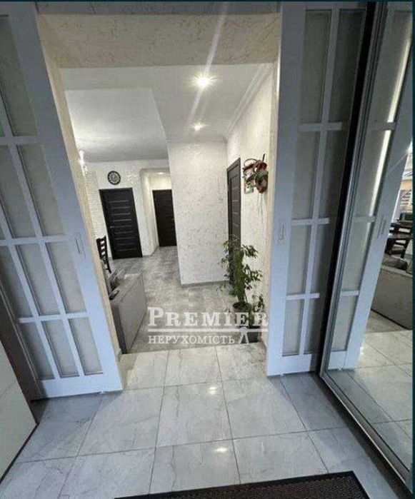 Продам дом в Нерубайском с ремонтом