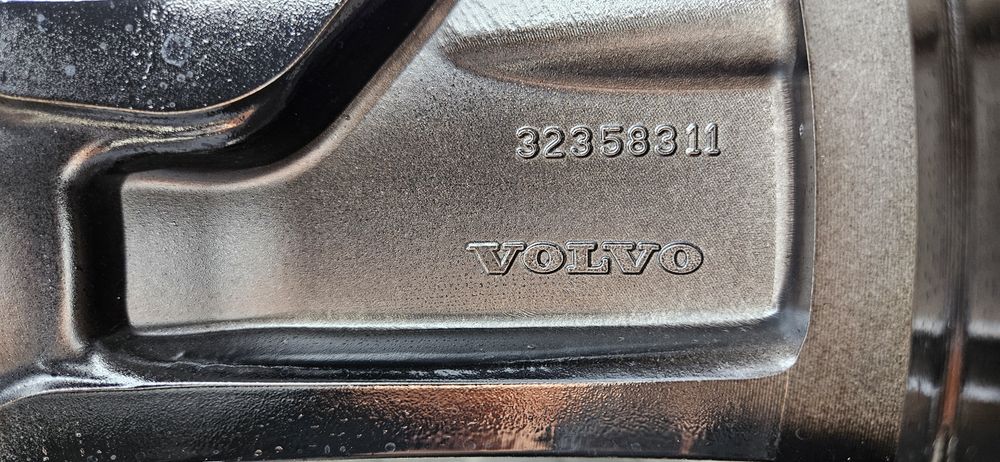 VOLVO S/V90 T8 Recharge - koła/ felgi/ opony  19"  - NOWE!!!