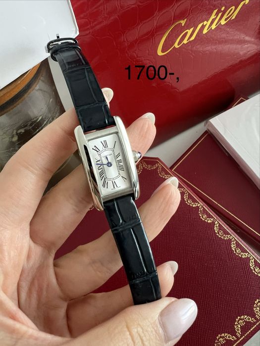Zegarek damski Cartier Tank granatowa skóra