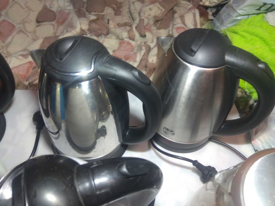 Электрочайники різноманітні