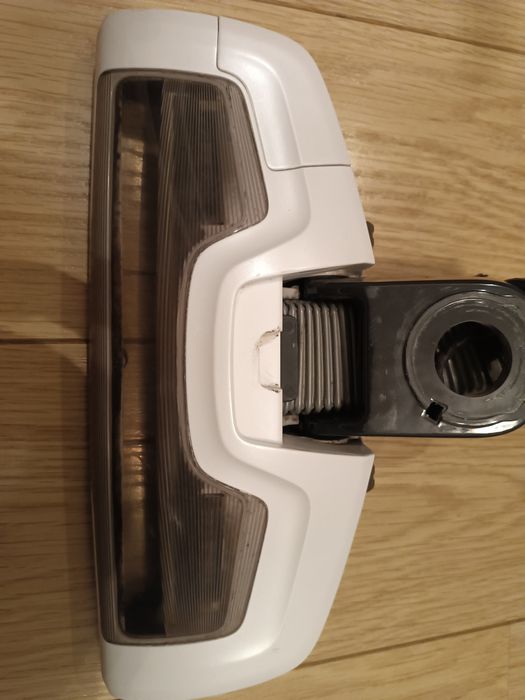 // Odkurzacz pionowy Electrolux ErgoRapido - turboszczotka