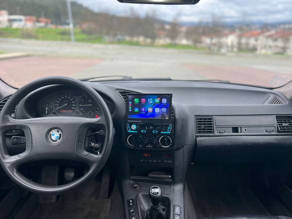 BMW 318i 115cv M