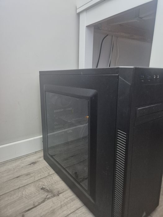 Komputer stacjonarny