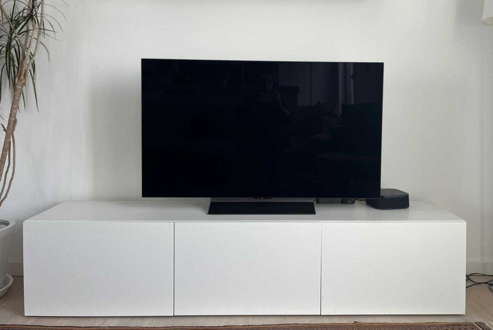 Móvel sala/tv Ikea BËSTA com 3 gavetas