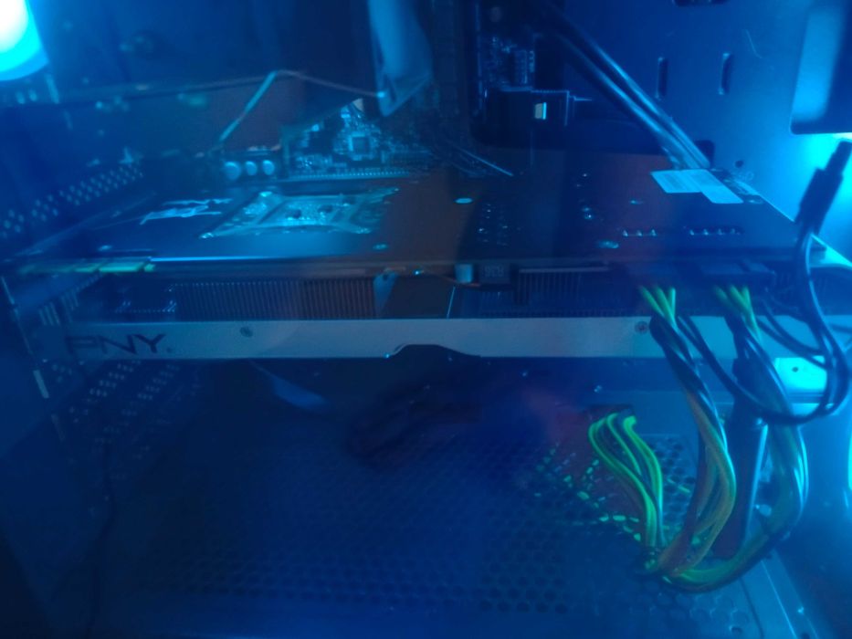 Komputer i5-8600k, HyperX 2x8 2400 CL12, GTX 980 PNY, 2xDyski, H310