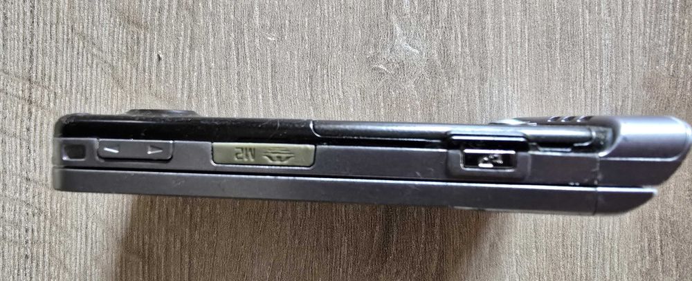 Telemóvel Sony Ericsson W910i (para colecionadores)