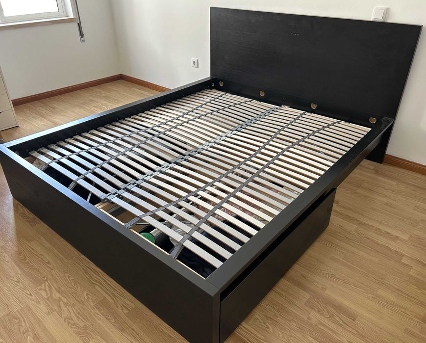 Cama IKEA 160x200 + 2 gavetões + estrado + colchão OFERTA — 200 €