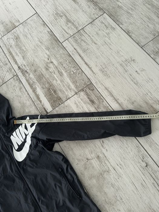 Nike вітровка підліткова спортивна